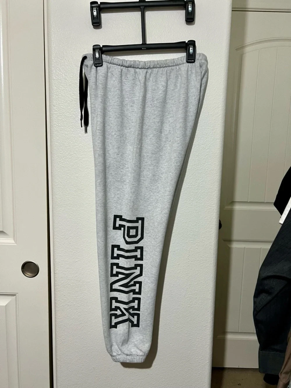 PINK Victoria's Secret Woman’s 4-Piece Lounge Set - 3 Pairs of Joggers / 1 TEE - Picture 14 of 16
